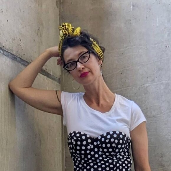 Meet your Posher, Libby - Picture 1 of 1